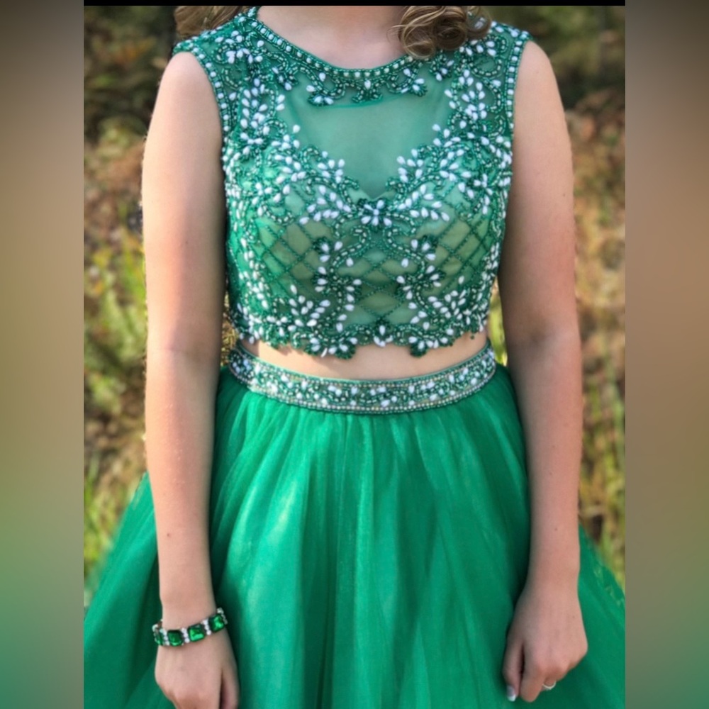 Elegant Green Beaded Prom Dress